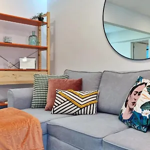 apt-portuguese-cozy-experience-brand-new.hotels-lisbon-portugal.com/